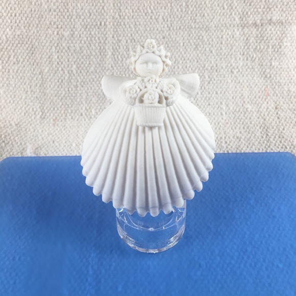 1999 Margaret Furlong Flower Basket Angel - Picture 7 of 8